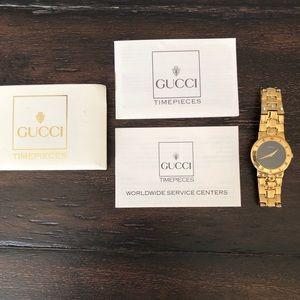 Women’s Vintage Gucci Watch w/Goldplated Watchband